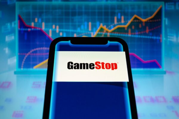 Акции Gamestop сильно теряют в цене после ралли – вот что стоит знать