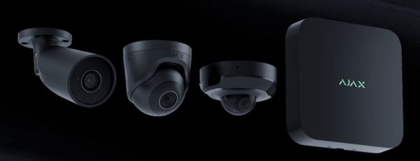 Кому в Україні варто обрати відеоспостереження Ajax