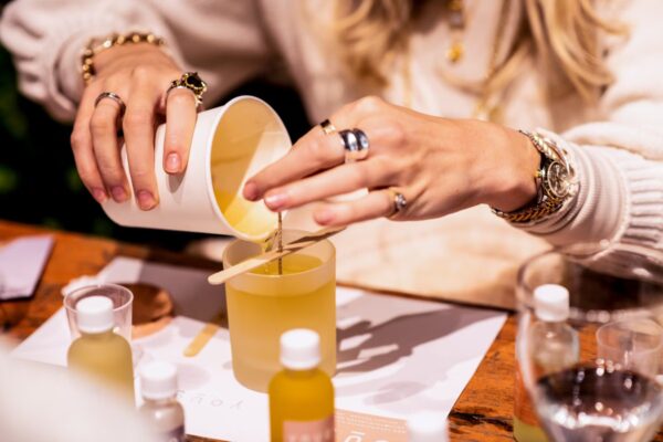 Безопасность превыше всего: полный гид по безопасному изготовлению свечей дома