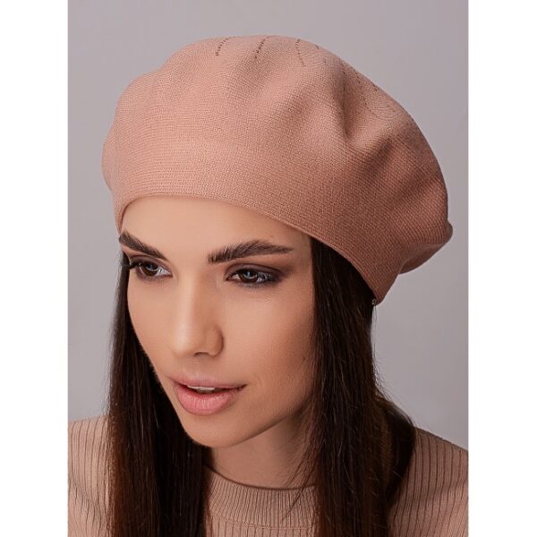 Почему женские береты должны занять почетное место в вашем гардеробе