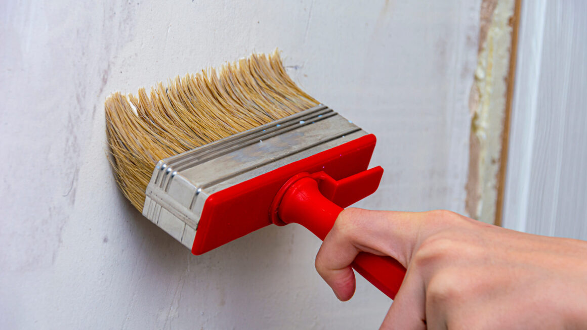 Переваги використання якісної грунтовки для стін